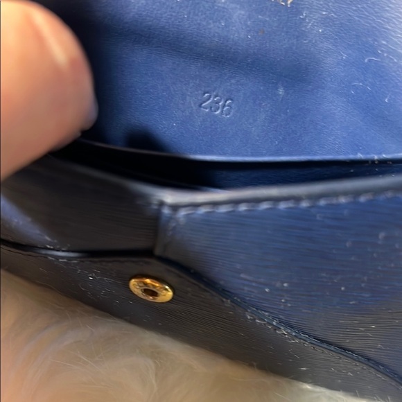 Prada Navy Blue Vitello Leather Envelope Bag P32 - Picture 3 of 14